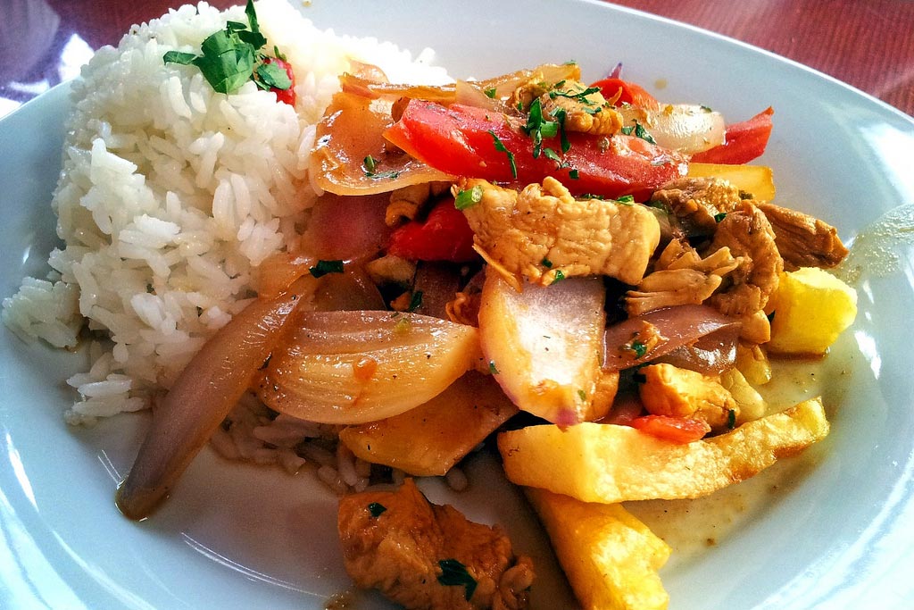 SALTADO DE POLLO